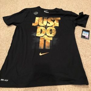 Men’s Nike t shirt